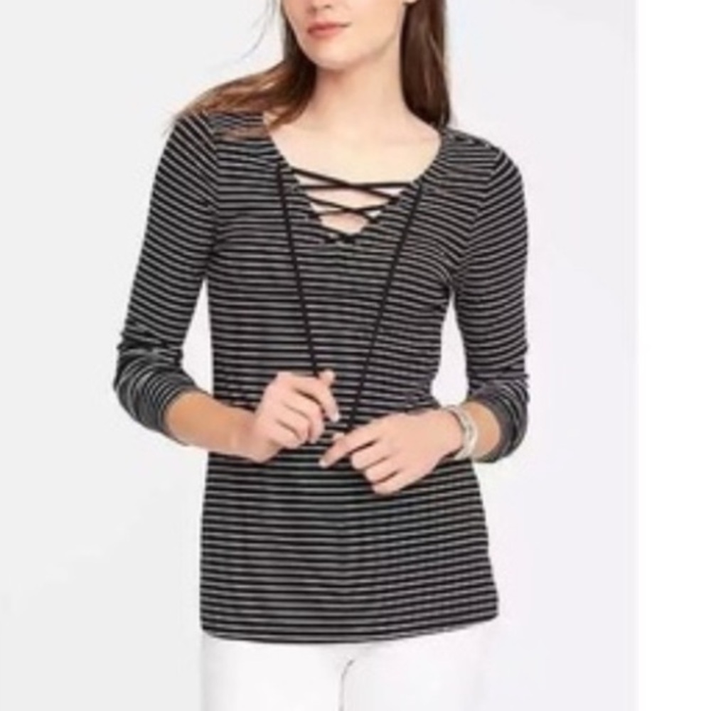 Old Navy Black and White Stripe Top